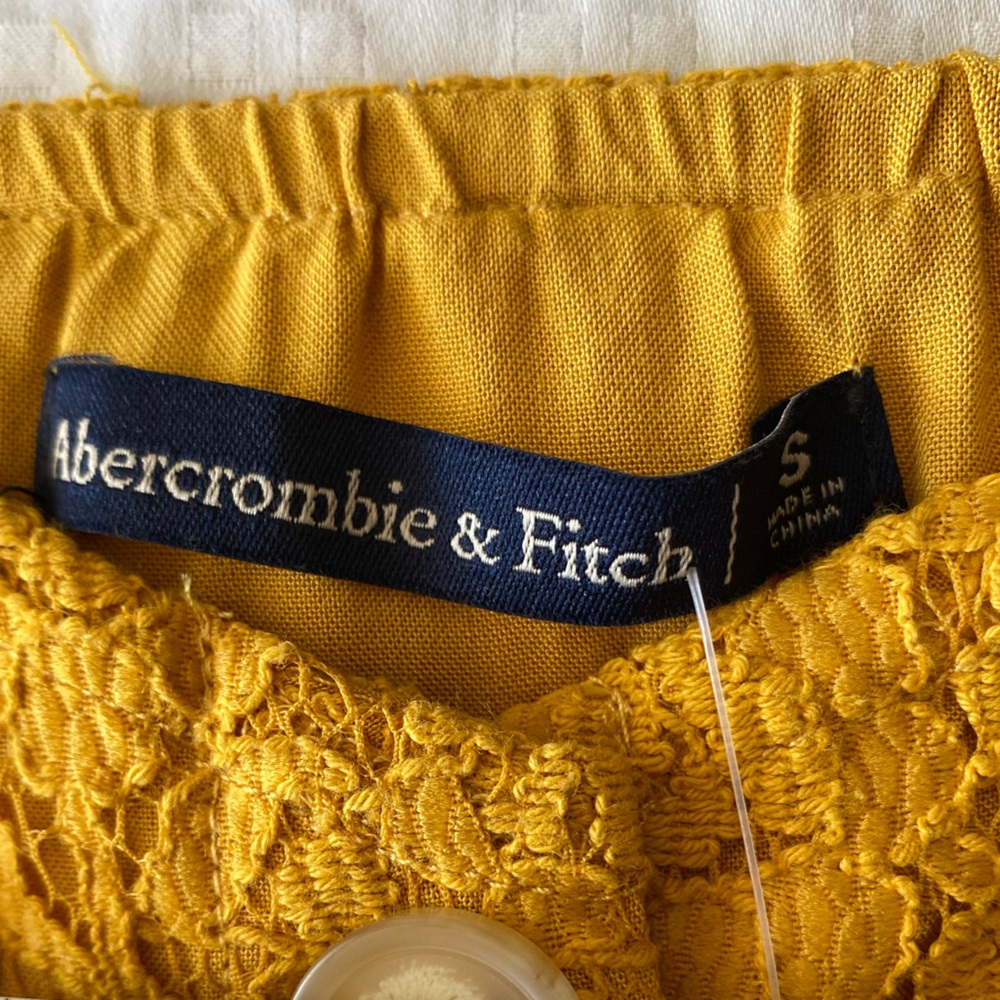 Abercrombie & Fitch Eyelet Lace Dress - Picture 3 of 11